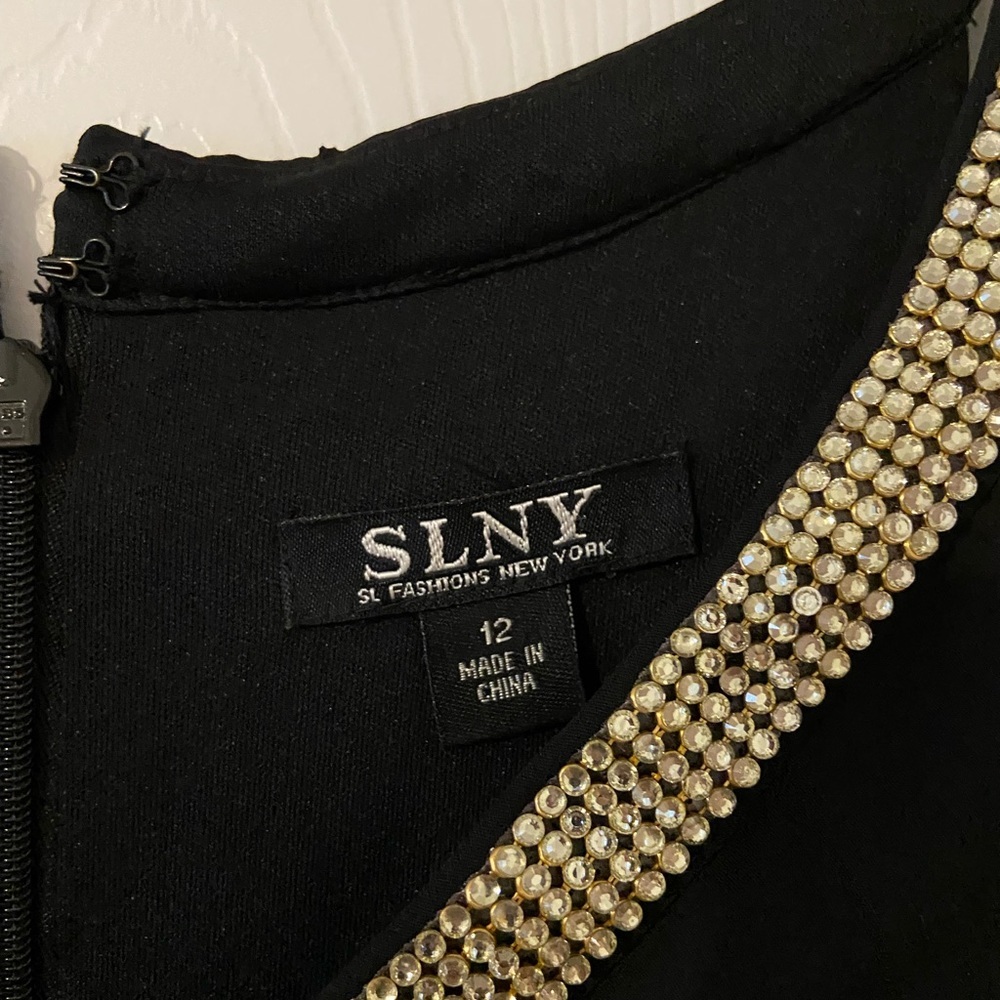 SlNY size 12 dress preowned no smell or rips or pets free home - Picture 3 of 5